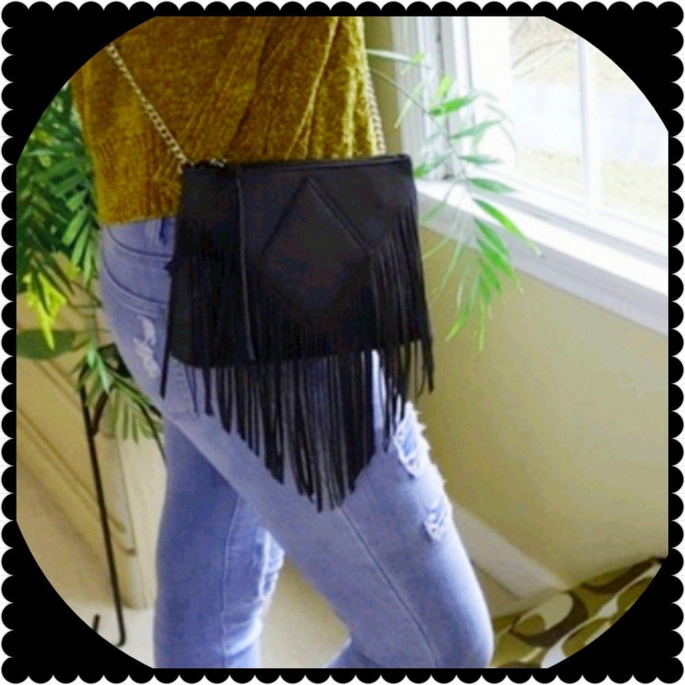 🔴SOLD🔴Cross Body Fringe Bag NWT